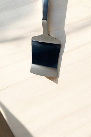 Çelik Servis Spatulası -31cm Paslanmaz Ve Kararmaz