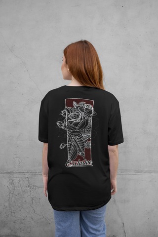 Spoyi Line Rose Tasarımlı %100 Pamuk Yarım Oversize Siyah T-shirt