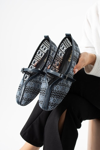 Dabab Shoes Marvena Kadın Lacivert Çapraz Bantlı Dantel Detaylı Şeffaf Dokulu Babet