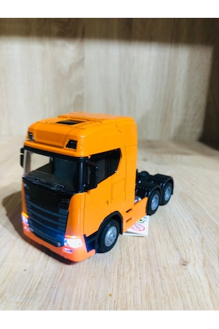 Sesli Işıklı Ölçekli 1/43 Dorsesiz Tır Kafası Açılabilir Kupalı Sarı