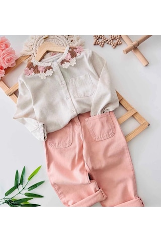Yaka Çiçek Örgü Detaylı Renkli Kot Cepli Pantolonlu Kız Çocuk Takım - Somon Somon