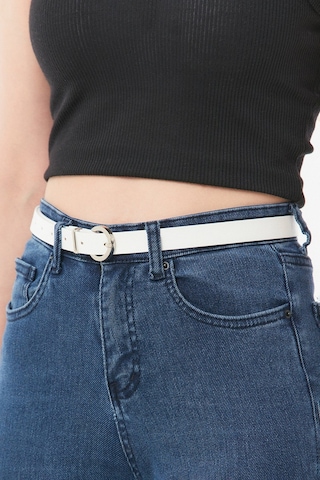 Fullamoda Küçük Tokalı Kemer- Beyaz 20MAKS5268139073-1-Beyaz
