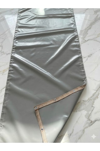 Gri Renk Balkon Brandası - 650 Gr Pvc Polyester - Kuşgözlü Ve Kolon Takviyeli Balkon Demiri Brandası Gri