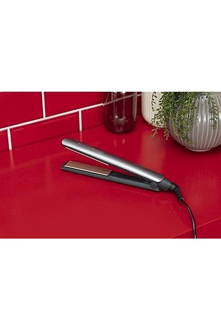 Remington S8598 Keratin Protect Akıllı Saç Düzleştirici, Saç Hasarına Karşı 3 Kat Daha Fazla Koruma İçin Patentli Isı Koruma Sensörü, Dijital Ekran, 160-230 C