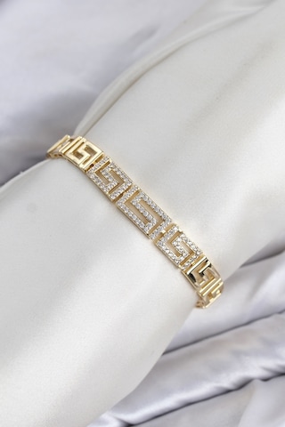 Cm Labirent Model Zirkon Taşlı Vıp Seri Gold Renk Pirinç Kadın Bileklik Çok Renkli Cm Labirent Model Zirkon Taşlı Vıp Seri Gold Renk Pirinç Kadın Bileklik Çok Renkli