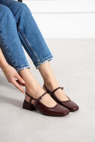Shoetek Beatta Kadın Topuklu Bilekten Bantlı Kalın Topuklu Babet Bordo Deri Bordo