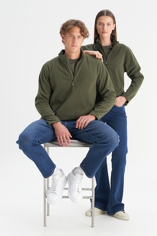 AC&Co / Altınyıldız Classics Erkek Hakı Anti-pilling Tüylenme Yapmayan Standart Fit Dik Yaka Polar Sweatshirt Haki