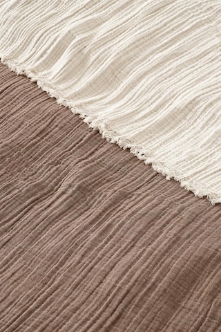 4 Kat Müslin İpliği Boyalı Yatak Örtüsü Kahverengi
