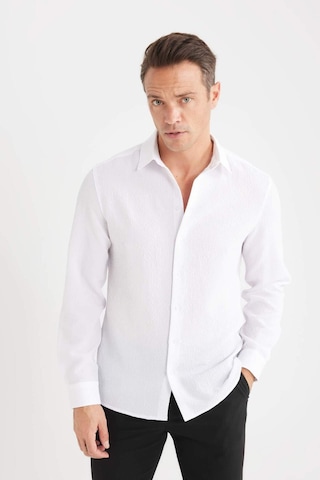 DeFacto Modern Fit Polo Yaka Dokulu Esnek Kumaş Uzun Kollu Gömlek D7246AX25SPWT34