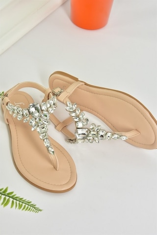 Fox Shoes Ten Taşlı Parmak Arası Kadın Sandalet M272006009