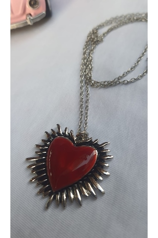 Kırmızı Mineli Thorn Heart Kolye Gümüş