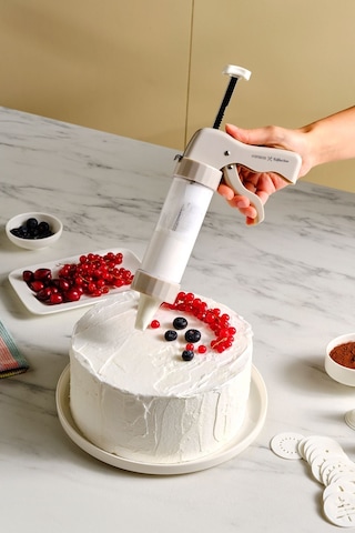 Karaca x Refika Gadgets Pasta Süsleme Aparatı