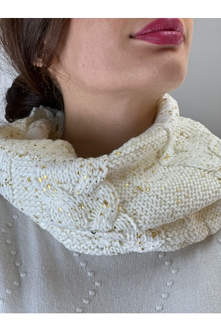Gönülden Tasarım Altın Varaklı Ekru Örgü Desenli Unisex Boyunluk 55x30 Cm Renkli