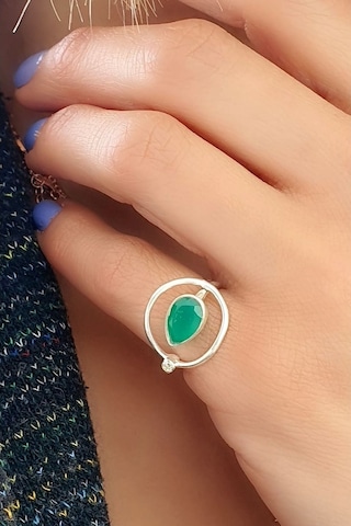 Kök Zümrüt Taşlı 925 Ayar Gümüş Tasarım Yüzük