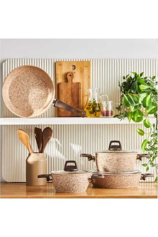 7 Parça Krem Rengi Döküm Tencere Seti Ve Tava Granit Kaplama, Şık Ve Dayanıklı Siyah