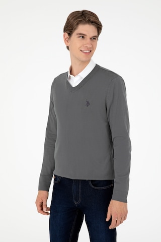 U.S. Polo Assn. Erkek Slim Fit V Yaka Antrasit Basic Kazak 50293512-VR006