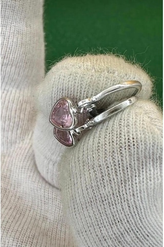 Kadın Gümüş Renk Zirkon Taşlı Kalpli Minimal Küpe Pembe