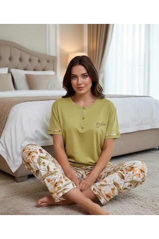 Mihra Kadın Ring Viskon Düğmeli Yaka Kısa Kol Likralı Pijama Takımı 40112fy - 1 Adet Yeşil