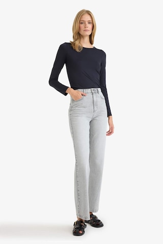 Defacto Slim Fit Dar Kesim Bisiklet Yaka Basic Düz Uzun Kollu Tişört D3756ax25aubk81 SIYAH