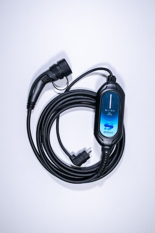 Blınk 3.7 Kw Elektrikli Araç Taşınabilir Şarj Cihazı