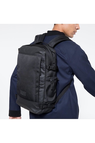 Eastpak Tecum M Cnnct Coat Notebook Laptop Sırt Çantası Ek91D80W