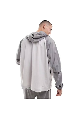 Tech Windrunner Woven Full Zip Loose Fit Jacket Erkek Bol Kesim Paraşüt Kumaş Kapüşonlu Ceket Gri