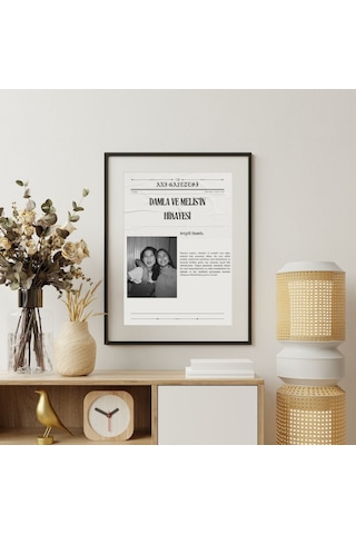 Kişiselleştirilmiş Anı Gazetesi Çerçeveli Poster Siyah