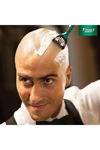 Wilkinson Sword Xtreme 3 Üç Bıçaklı Oynar Başlıklı Kullan At Tıraş Bıçağı 4'lü 2 Paket