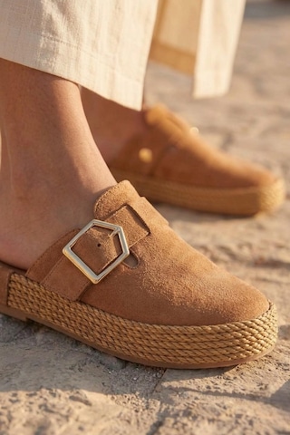 Fox Shoes Y596148502 Taba Süet Önü Kapalı Sabo Terlik