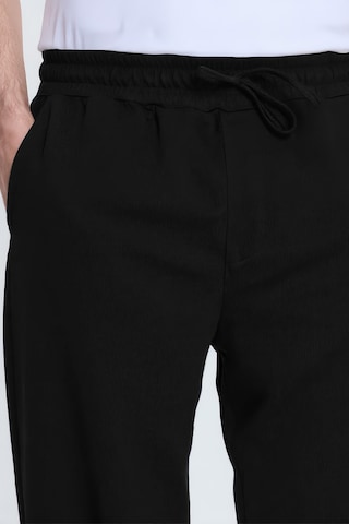 Tudors Erkek Siyah Pamuklu Baggy Fit Rahat Kesim Beli Bağcıklı Yan Cepli Örme Eşofman Altı-42680 Siyah