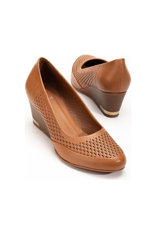 Analin Shoes Kadın Hakiki Deri Petek Baskılı Dolgu Topuklu Ayakkabı Taba