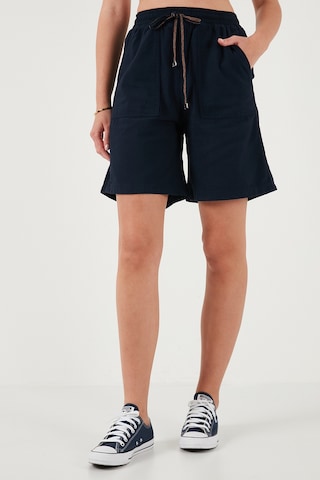 Lela Pamuklu Relaxed Fit Yüksek Bel Cepli Mini Bayan Şort 668Yp5384 Lacivert