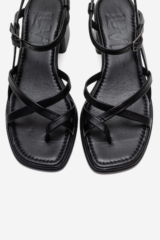 Luvishoes Lavısh Siyah Hakiki Deri Kadın Kalın Topuklu Sandalet Siyah