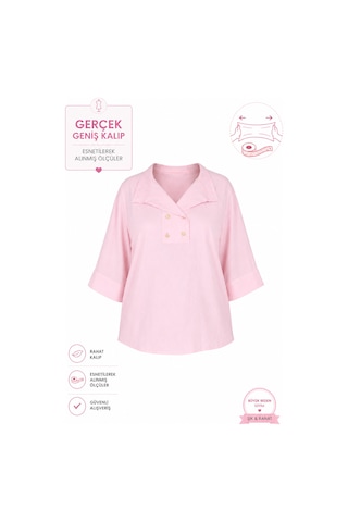Büyük Beden Düğme Detaylı Yakalı Kapri Kol Yarım Patlı V Yaka Kadın Bluz Pembe