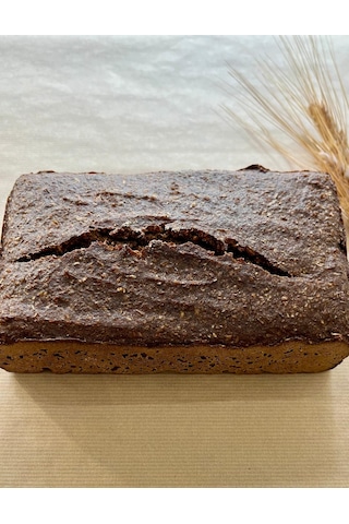 Pumpernickel Ekmeği