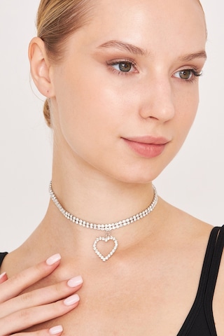 Kadın Largo Kalp Model Kristal Zirkon Taşlı Gümüş Choker Gümüş