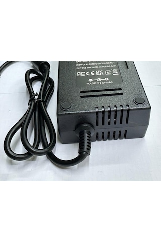12 Volt 15 Amper Adaptör 12 Volt 15 Amper Plastik Kasa Adaptör 12 Volt 15 Amper 5.5 Mm 2.5 Mm Adaptör