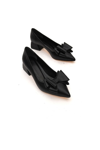 Renata Siyah Fiyonklu 4cm Sivri Burun Topuklu Ayakkabı Siyah Cilt