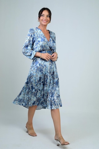 By Saygı Kadın Kruvaze Yaka Beli Kemerli Astarlı Zincir Desen Piliseli Midi Saten Elbise-41706 Indigo