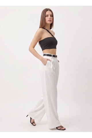 Vaura Çapraz Askılı Minimalist Crop Top Bluz siyah