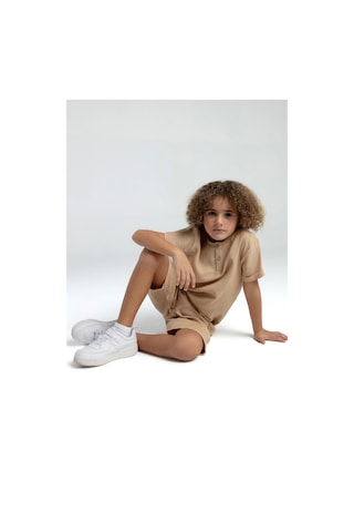 Roly Poly Premium Erkek Çocuk Keten Pamuklu Rahat Kalıp Kısa Kol Bermuda Şortlu Pijama Takım Bej