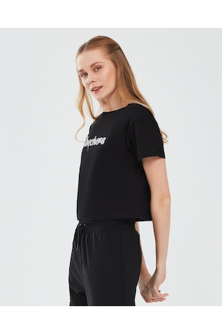 Skechers Graphic T-Shirt W Short Sleeve Kadın Siyah Tshirt S241212-001 Siyah