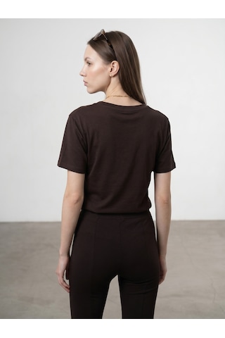 Dilvin 32847 Lyocell Karışımlı V Yaka T-shirt-koyu Kahve