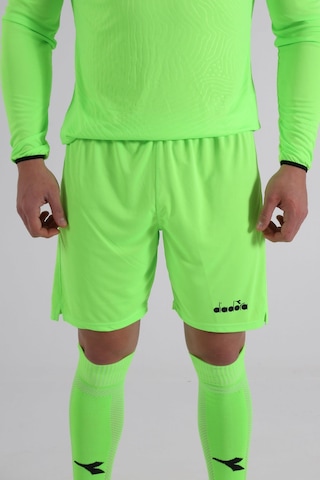 Diadora Elite Futbol Kaleci Forma Şortu Neon Yeşil