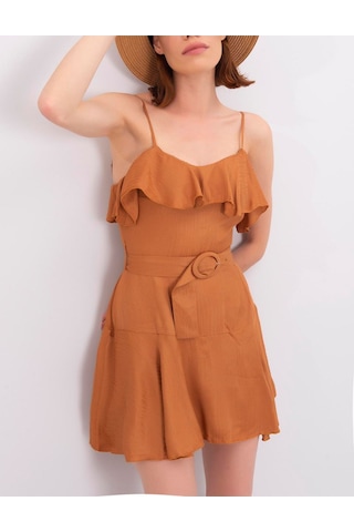 Soft Yumuşak İnce Saten Fırfırlı Kemerli Şortlu Tulum Sütlü Kahve Sütlü Kahve