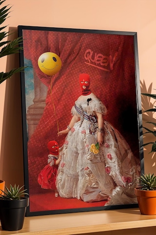 Red Mask Queen Graffiti Çerçeveli Tablo Komik Anne Hediyesi Modifiye Sanat