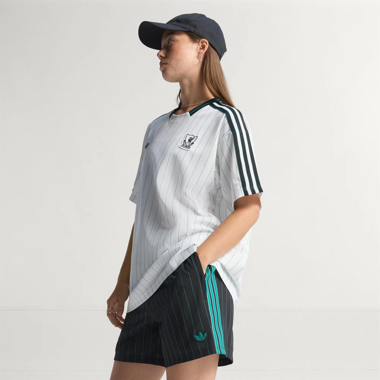 Adidas Liverpool Fc Terrace Icons Erkek Forma C-adıjw5466e50a00 Beyaz