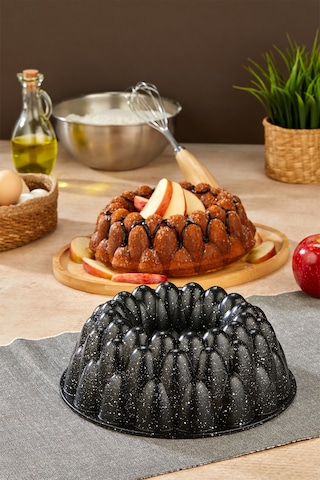 Polochef Prizma Döküm Granit Kek Kalıbı Siyah 26 Cm Siyah