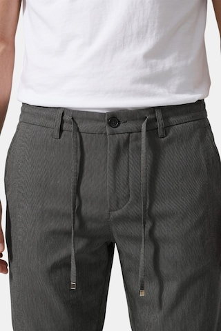 Deep Sea Deepsea Füme Slim Fit Likralı Çizgi Dokulu Beli Lastikli İpli Erkek Şort Kapri 2601743