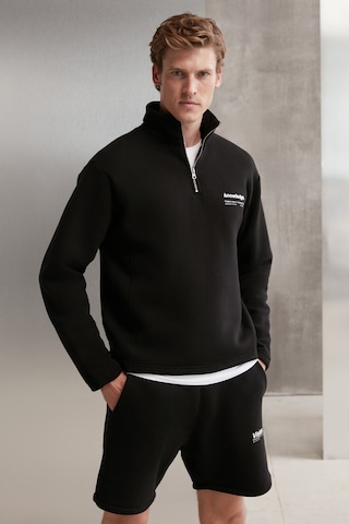 Grımelange Halden Erkek Içi Polarlı Dik Yaka Yarım Fermuarlı Baskı Detaylı Regular Siyah Sweatshirt
